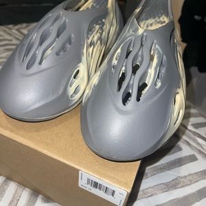 Yeezy Foam runners s